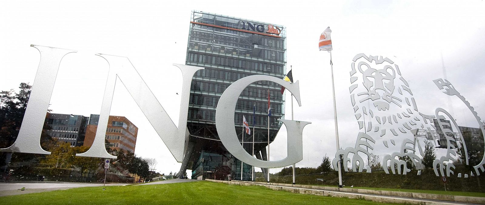 ING ha anunciado la supresión de 2.350 empleos hasta 2015