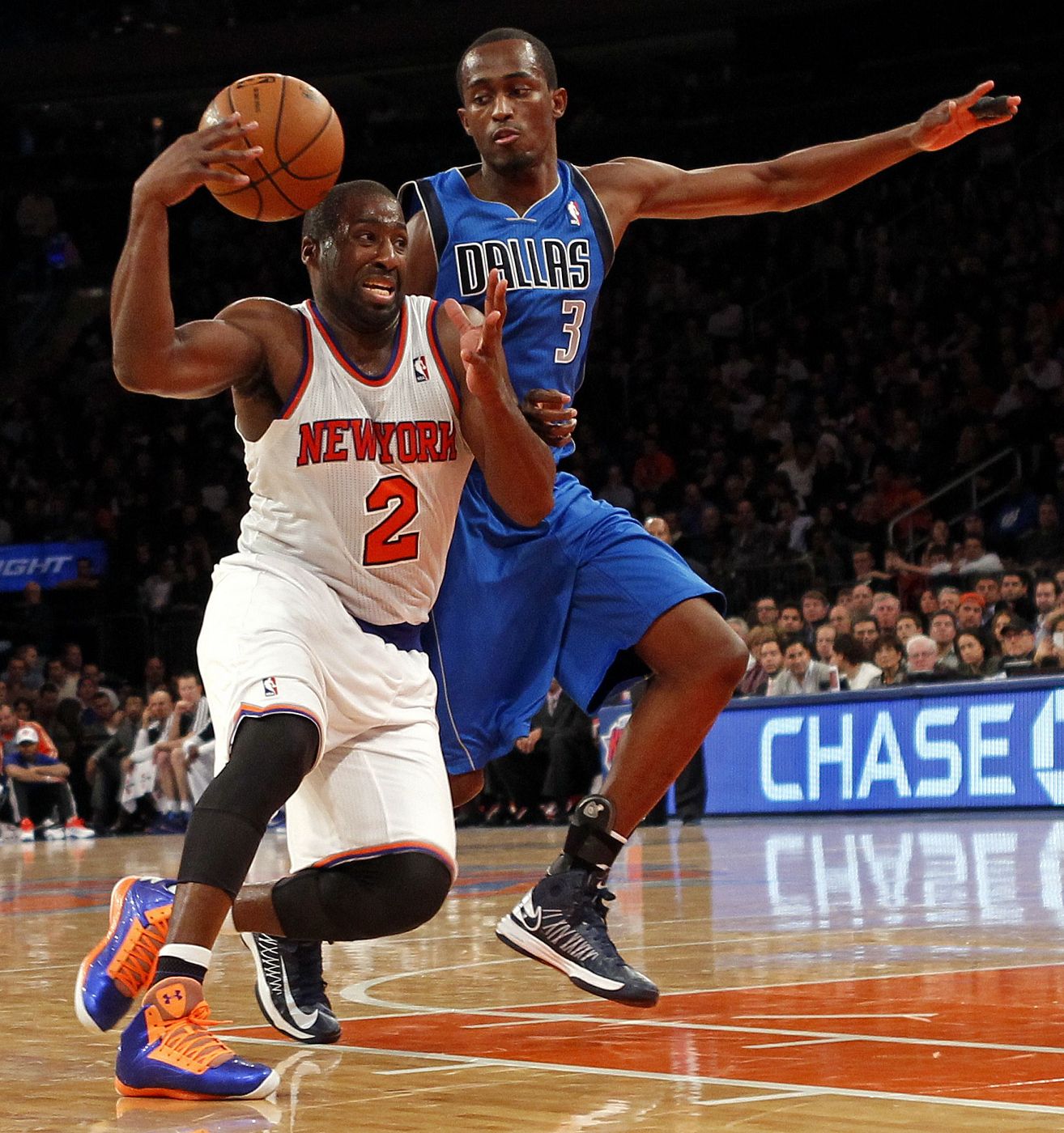 Raymond Felton, de los New York Knicks, en un partido contra los Dallas Mavericks