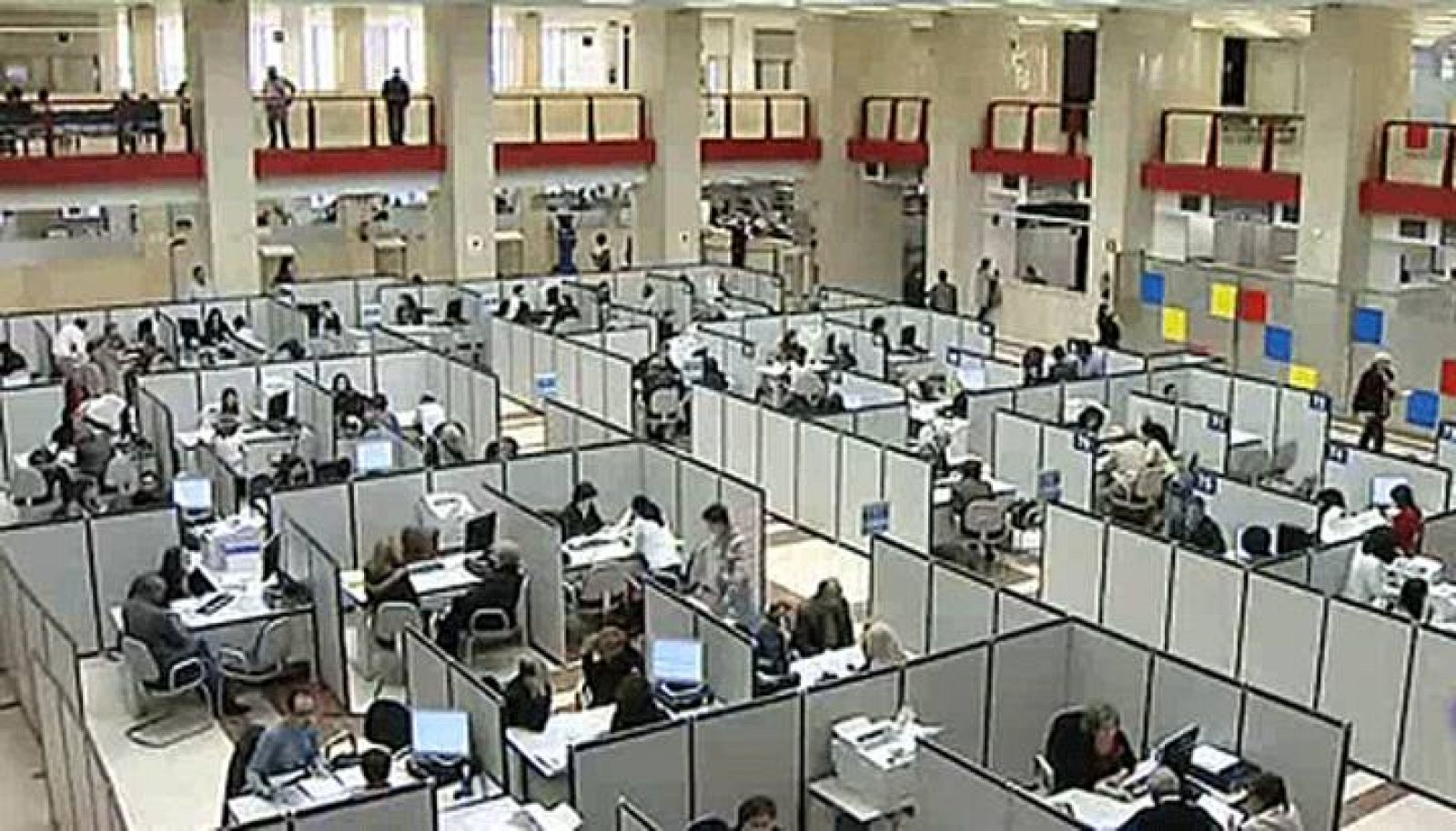 Una de las oficinas de la Agencia Tributaria durante la campaña de la declaración de la renta 