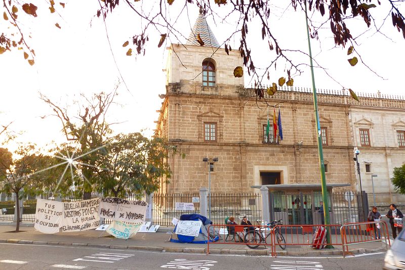 Huelga de hambre ante el Parlamento andaluz