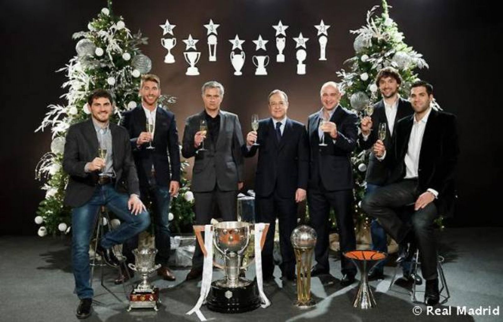 Foto oficial de felicitaciFoto oficial de felicitación del año del Real Madrid