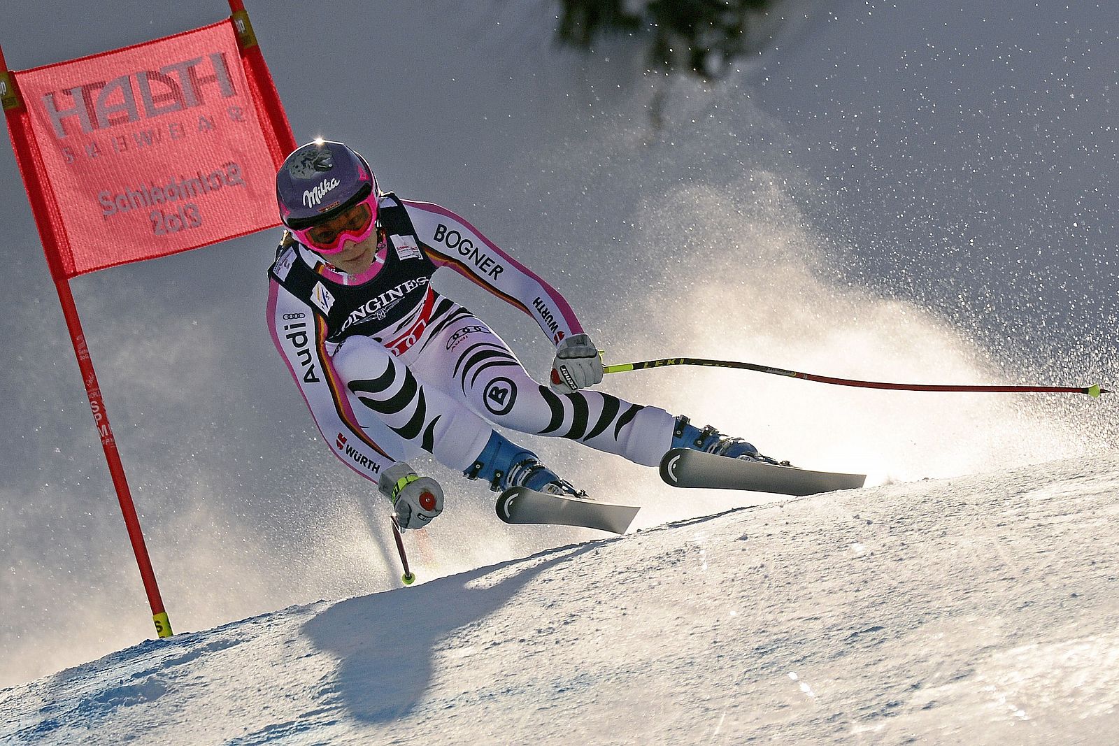 Maria Hoefl-Riesch gana el Mundial de supercombinada