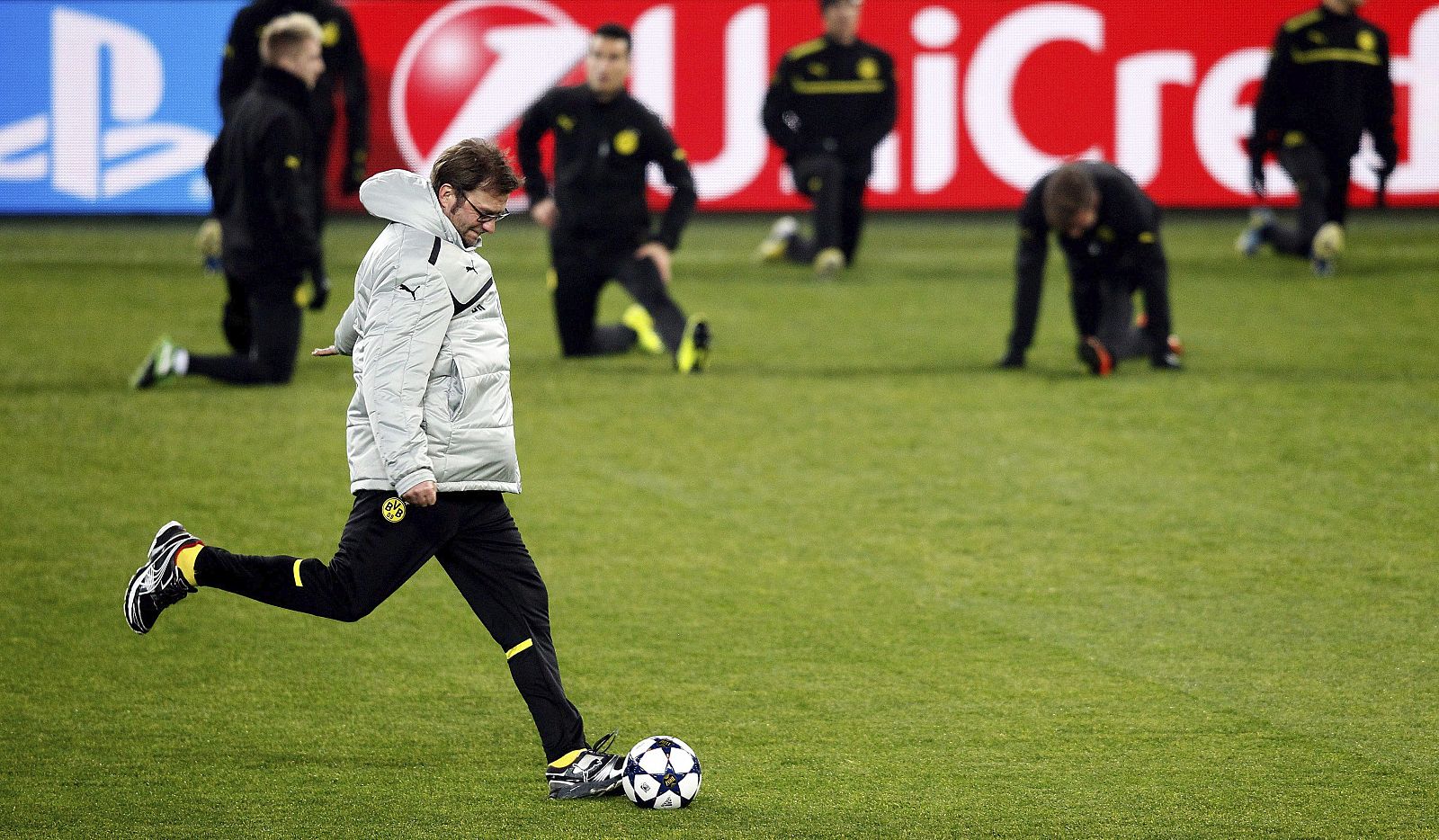 Juergen Klopp, entrenador del Borussia, durante el entrenamiento  en Donetsk