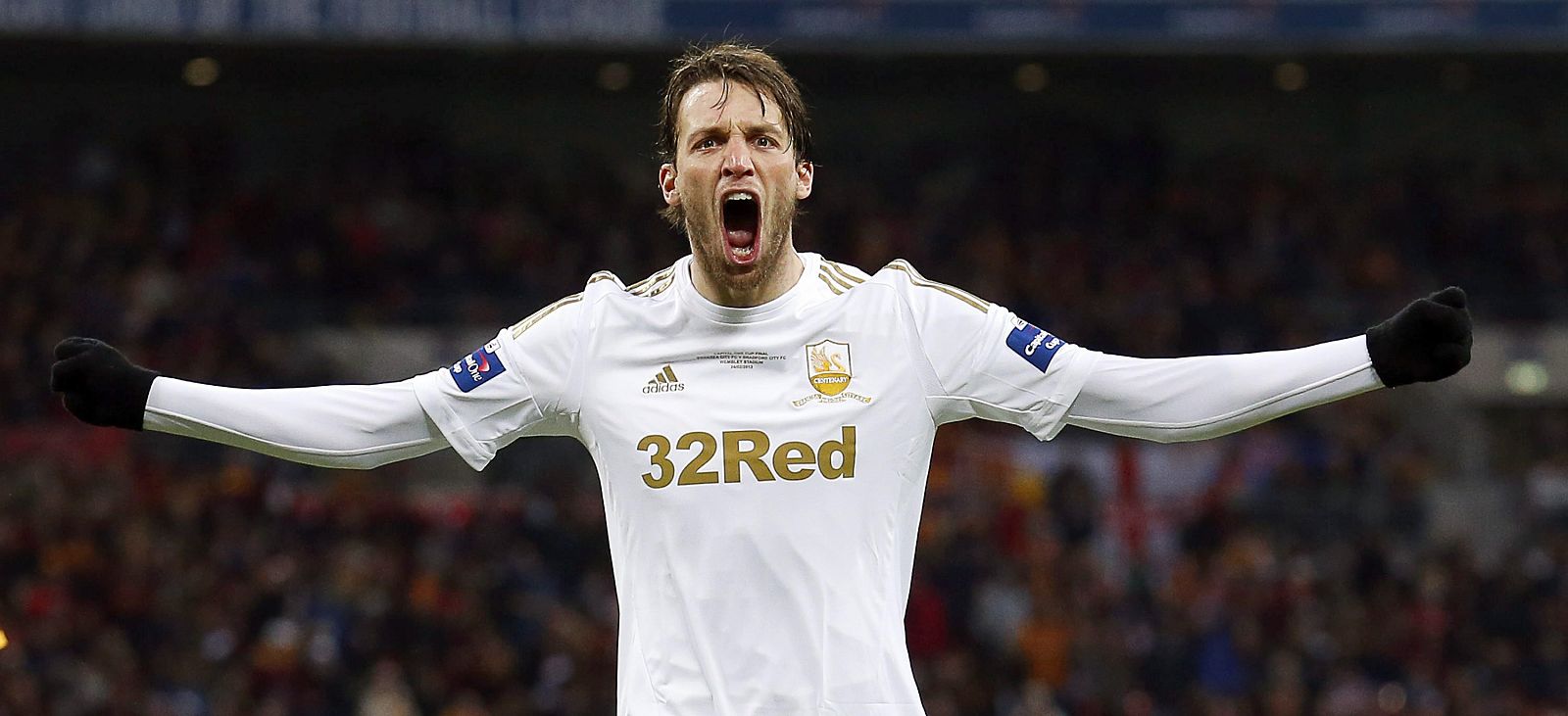 Michu celebra un gol con el Swansea