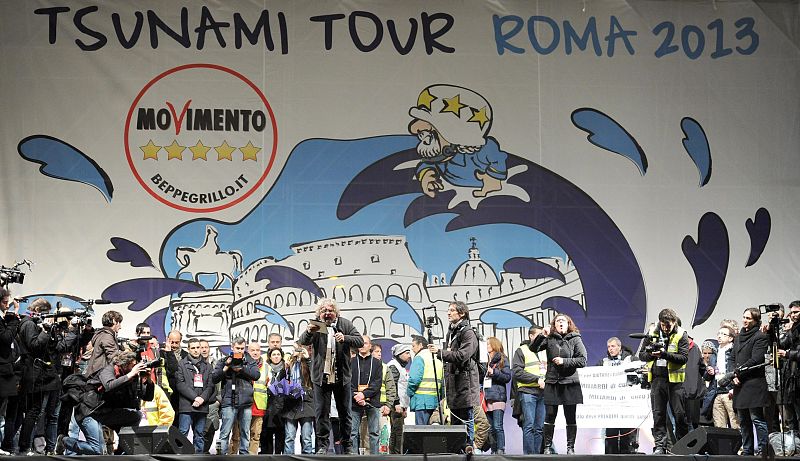 Beppe Grillo durante la campaña para las elecciones italianas