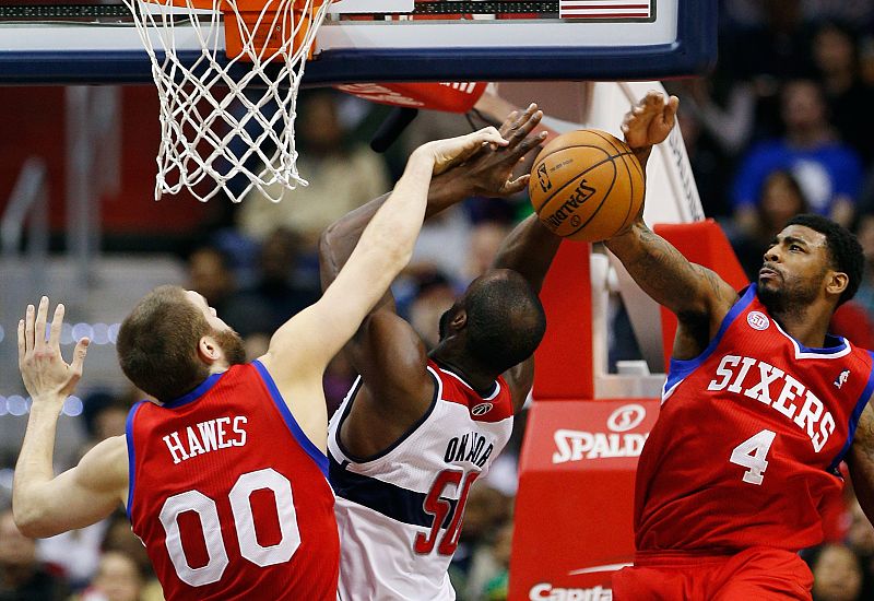 Jugadores de los Philadelphia 76ers en un partido de la NBA contra Washington Wizards