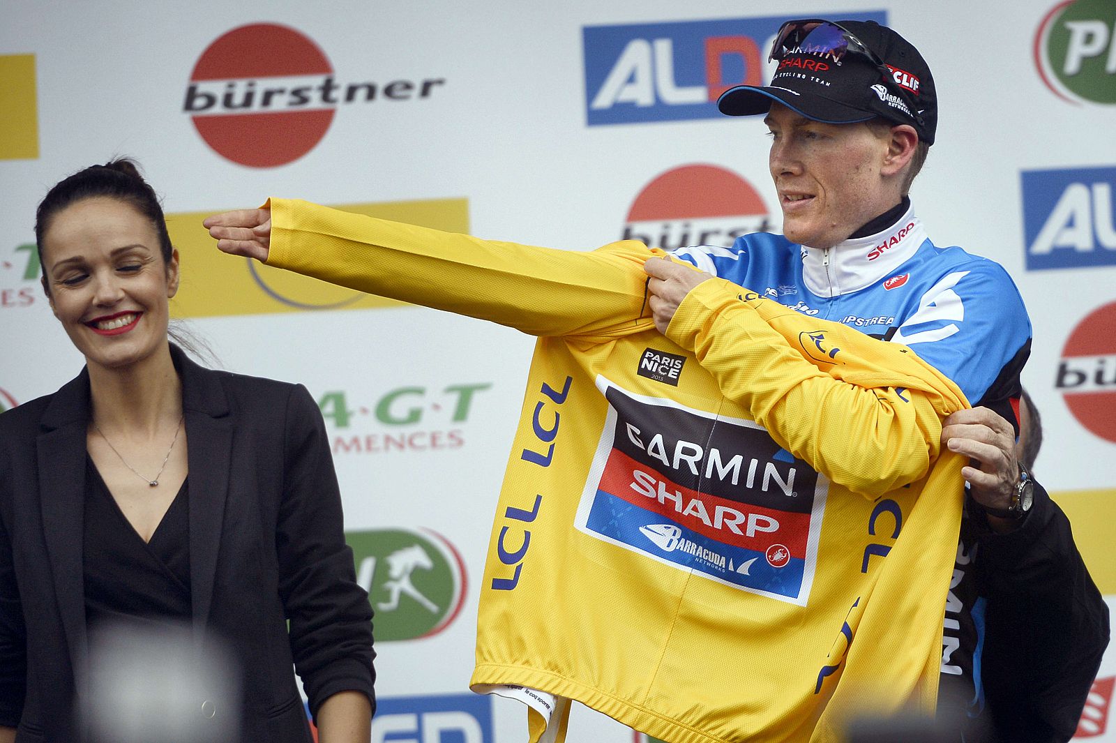 El estadounidense Andrew Talansky, con el jersey de líder de la París-Niza tras la tercera etapa