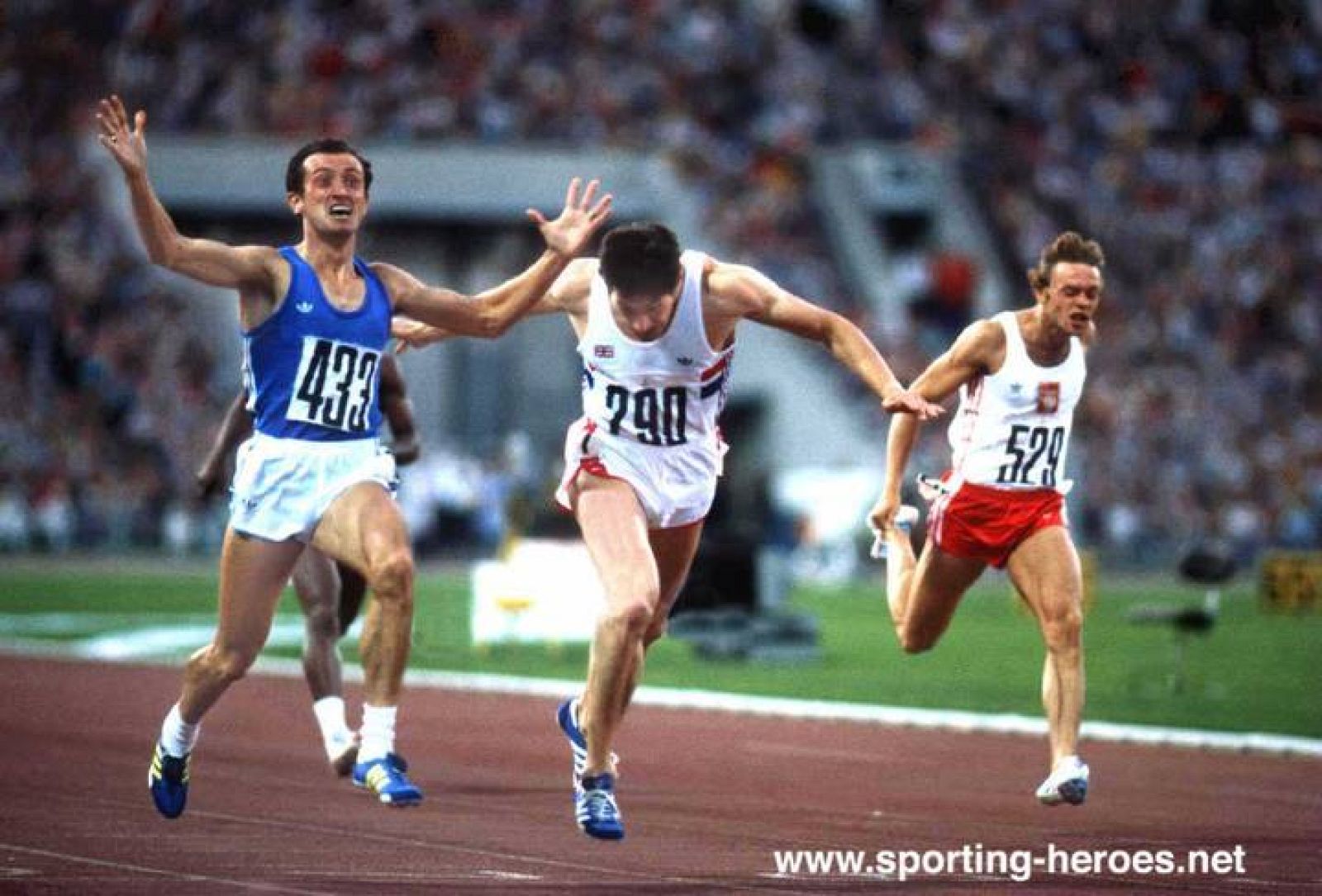 Pietro Mennea consigue la medalla de oro en los 200m de Moscú 1980 