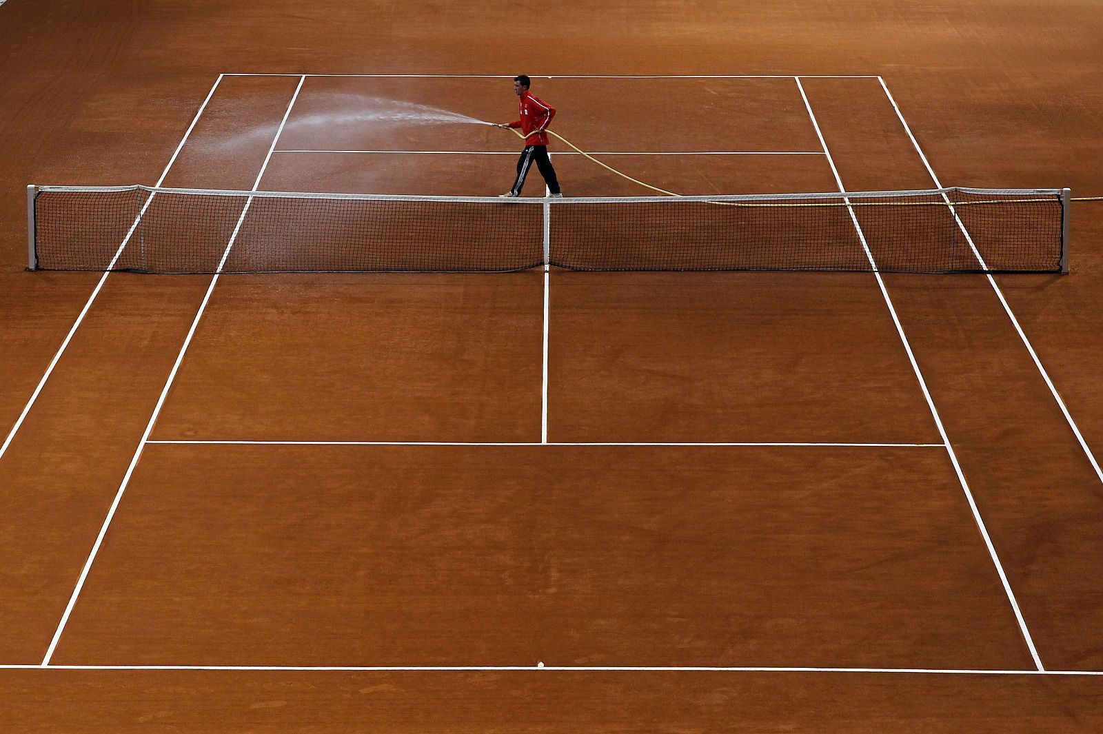 Las pistas de la Caja Mágica de Madrid retoman la arcilla roja para el Masters 1000