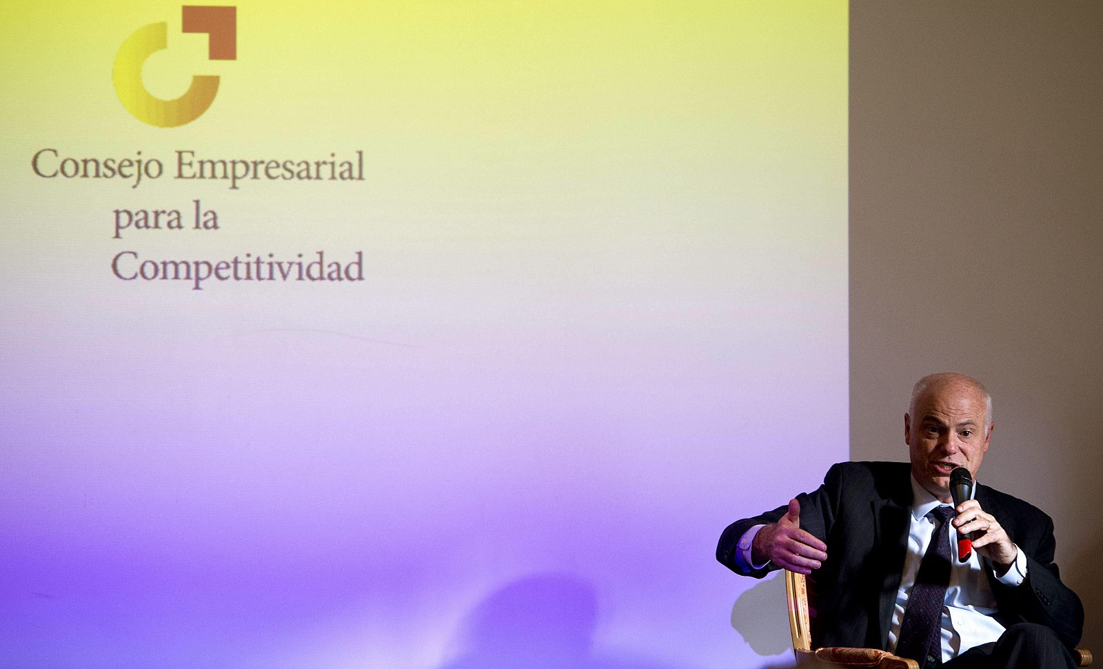 José Manuel Campa durante la presentación del informe "España, país de oportunidades", en Amsterdam