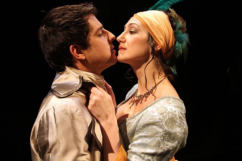 Finea (Alicia Rodriguez) y Federico (José Bustos) son los protagonistas de 'La mujer por fuerza'