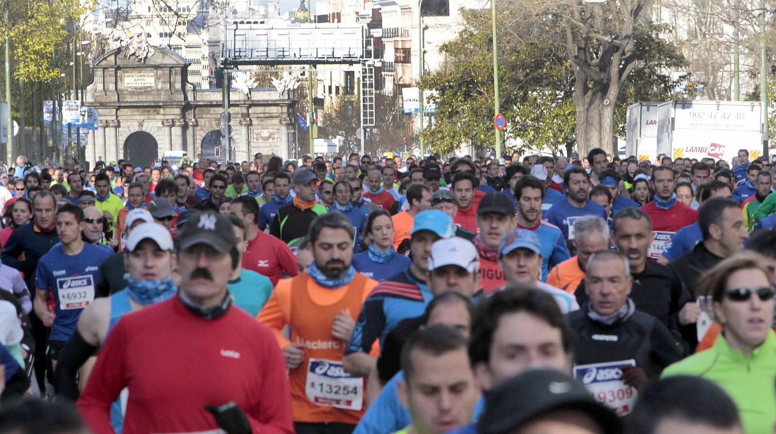 Participantes en el XIII Medio Maratón ASICS Villa de Madrid 2013,  disputado el 7 de abril