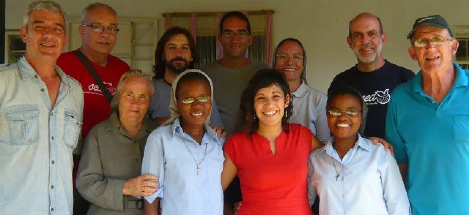 El equipo del programa con miembros de la ongd SED y las misioneras en Mishikishi