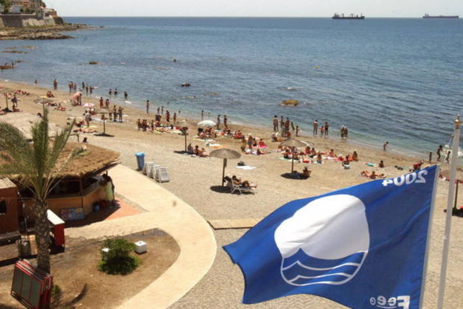 Vista de la playa de la Ribera en Ceuta en 2012