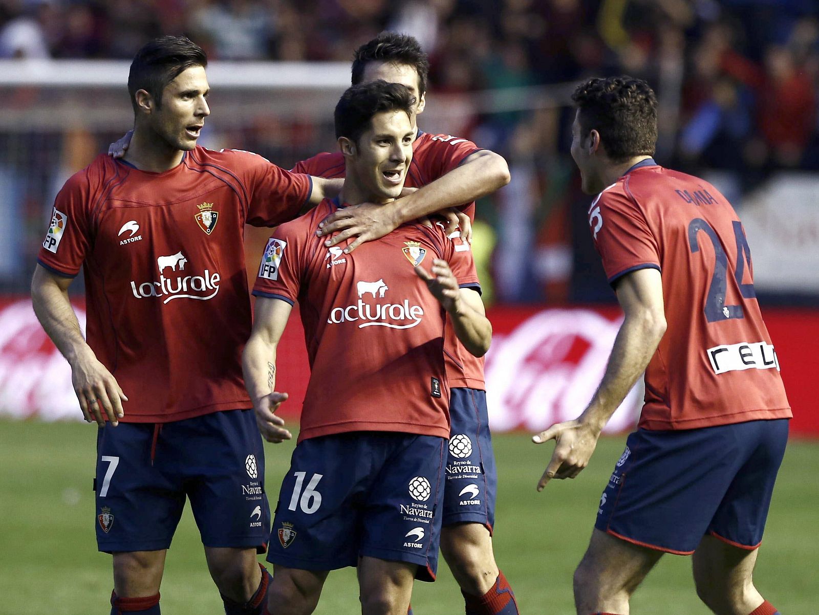 Cejudo celebra el gol que supone la permanencia de Osasuna