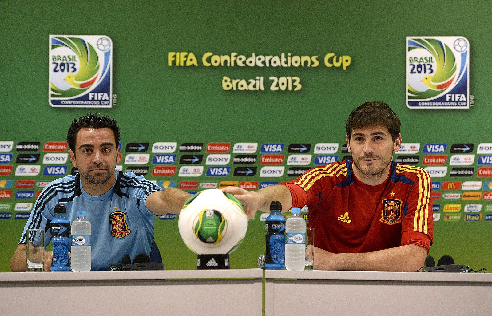 Xavi Hernández e Íker Casillas, en rueda de prensa