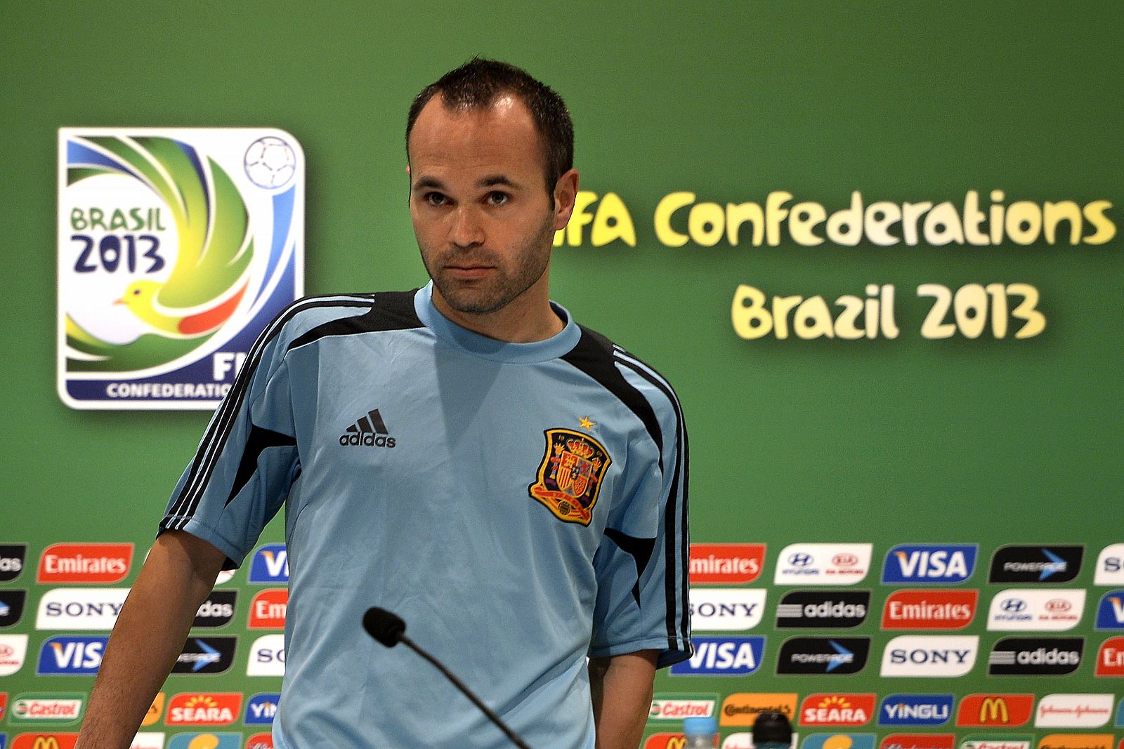 Imagen de Iniesta en la sala de prensa de Río de Janeiro.