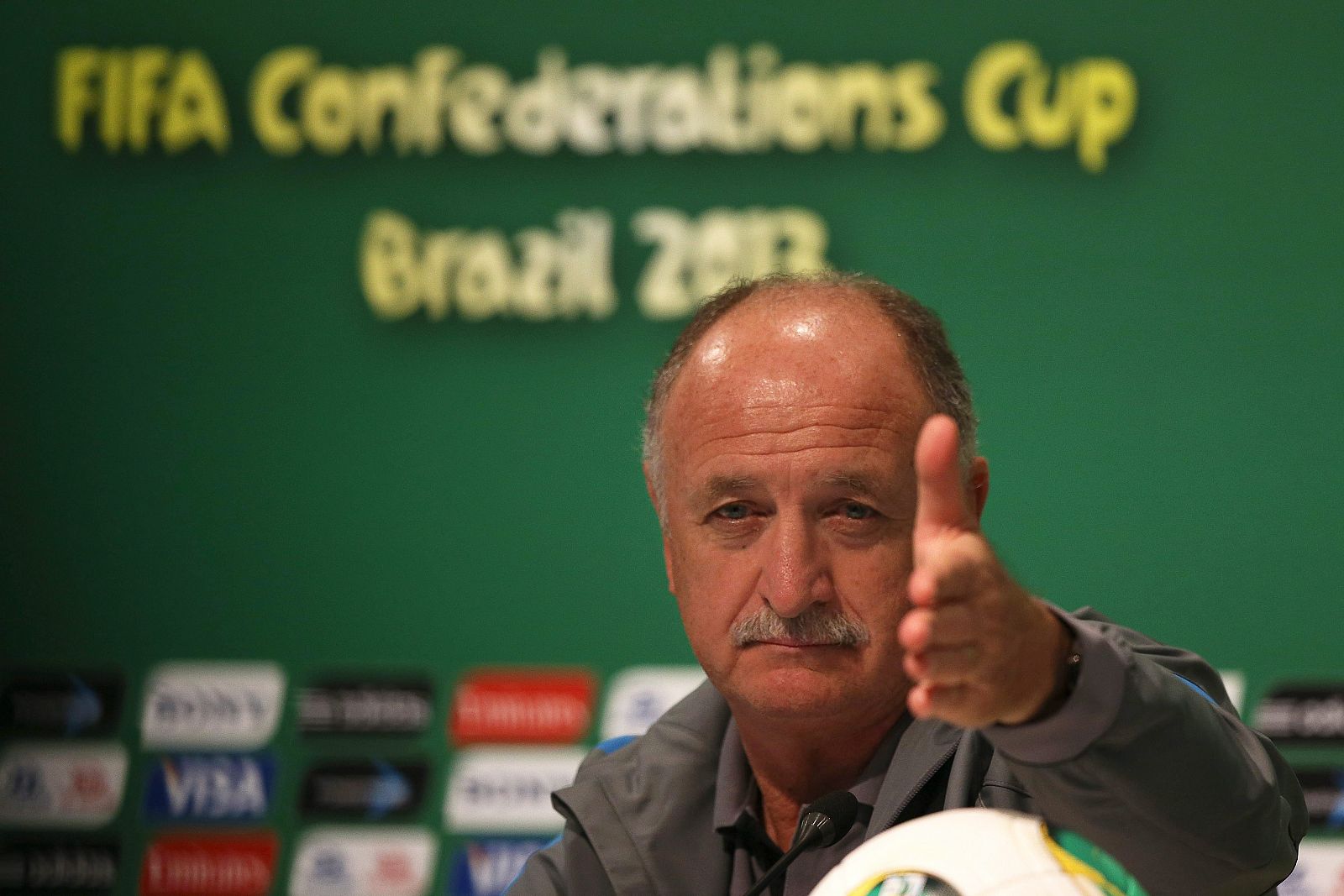 El seleccionador de Brasil, Luiz Felipe Scolari, en rueda de prensa