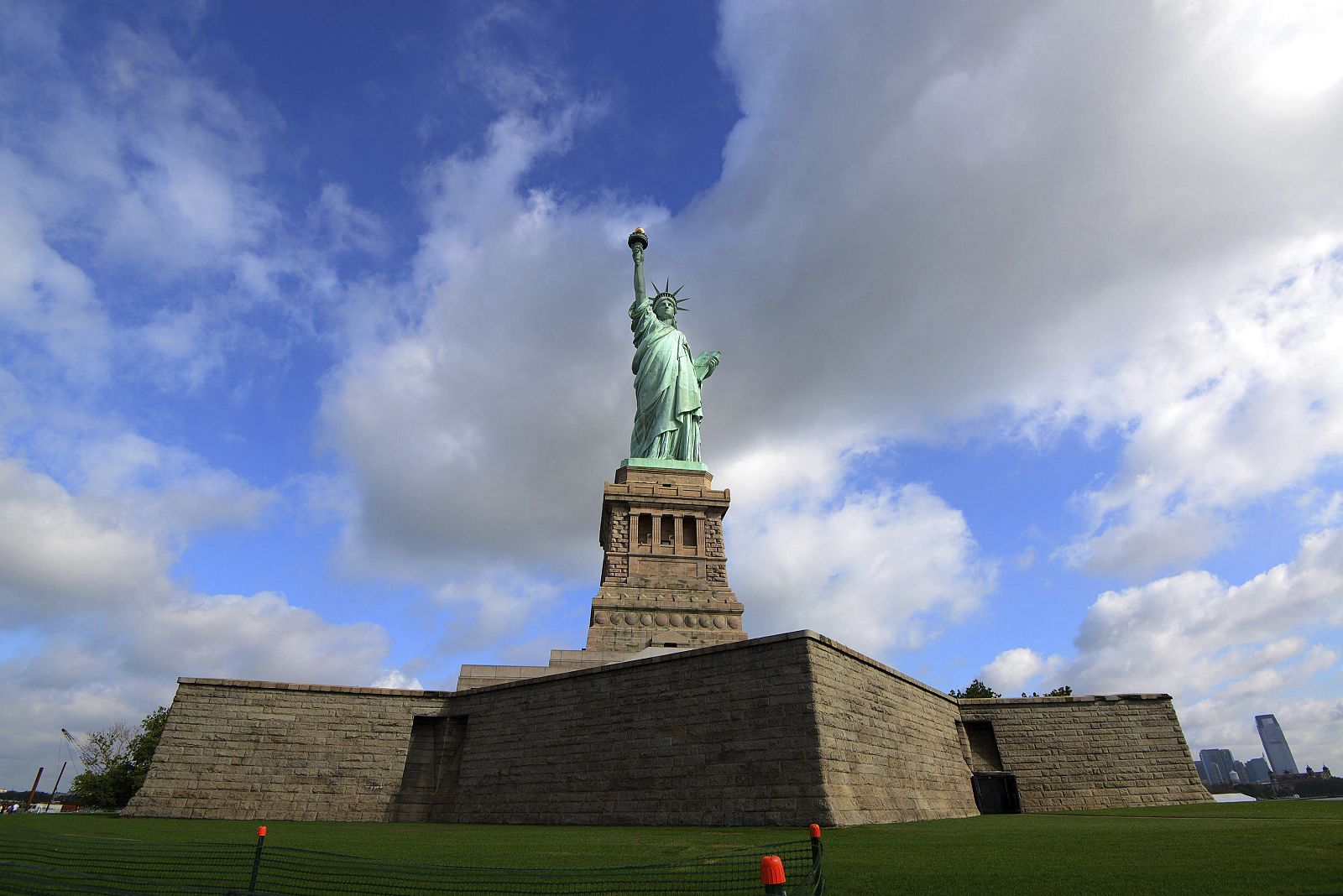 REAPERTURA DE LA ESTATUA DE LA LIBERTAD EL 4 DE JULIO