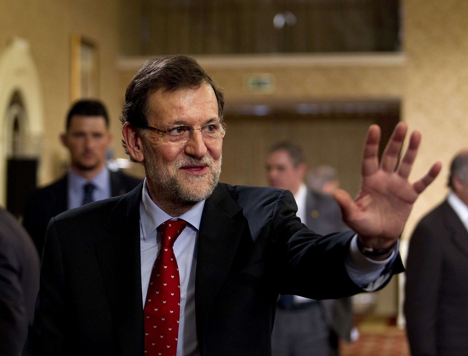 Mariano Rajoy saluda en la reunión con ministros de Exteriores de la UE en Palma de Mallorca.