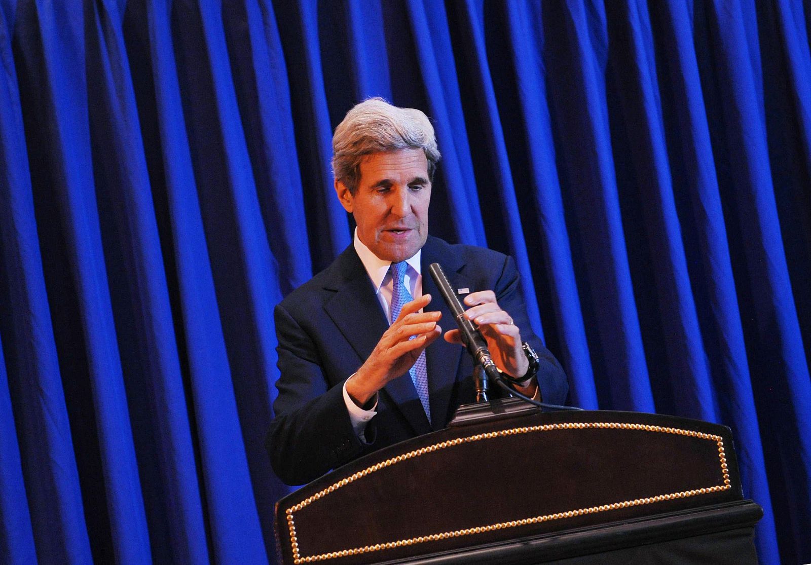 John Kerry durante su rueda de prensa en Amman