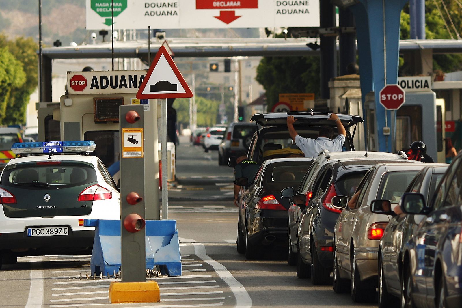 Colas de coches en la frontera con Gibraltar.