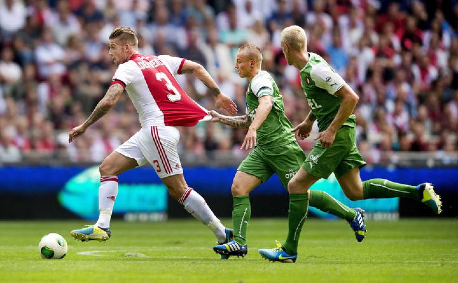 Toby Alderweireld, jugando con el Ajax.