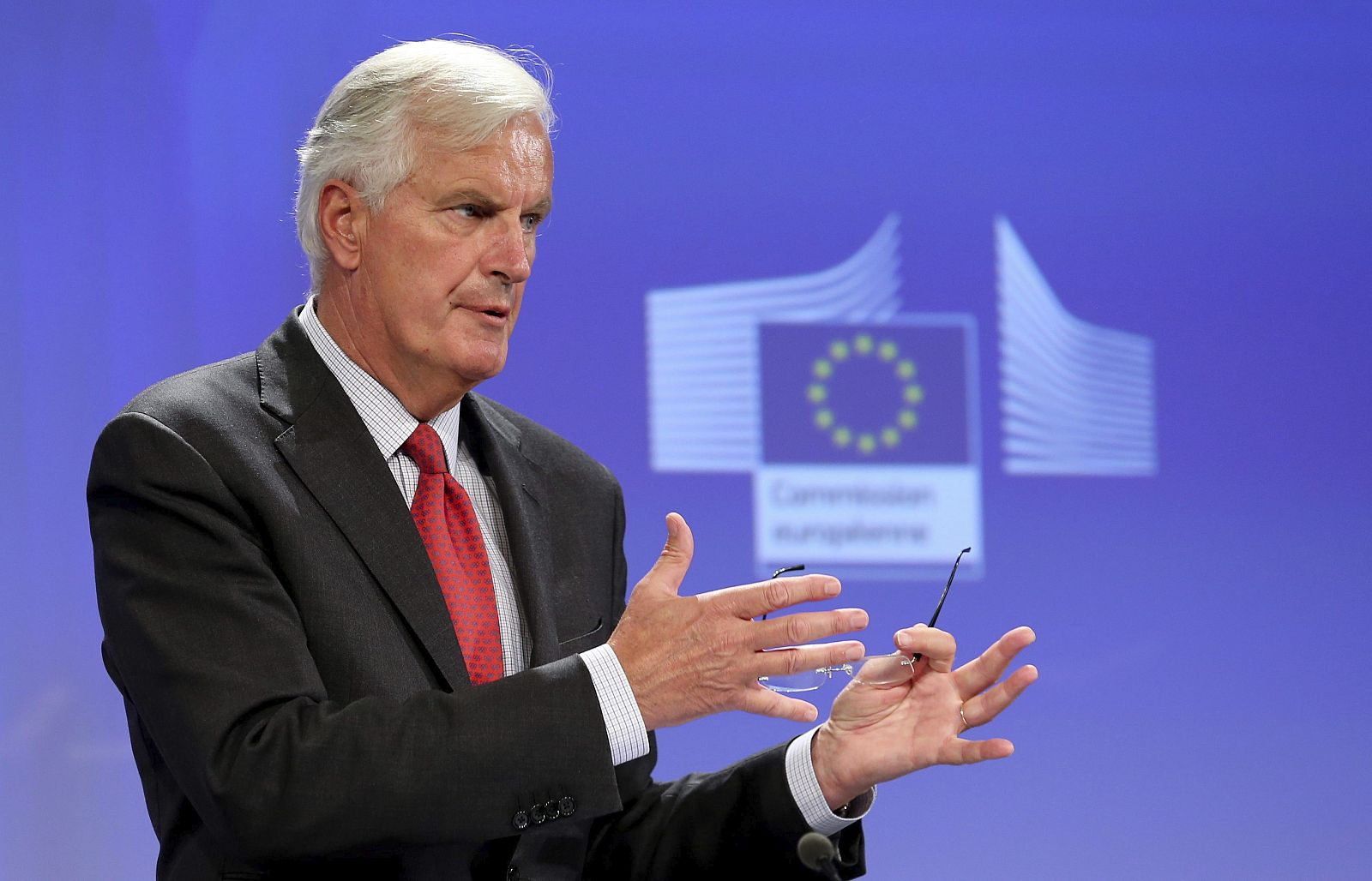 El comisario del Mercado Interior y Servicios, Michel Barnier, durante una rueda de prensa