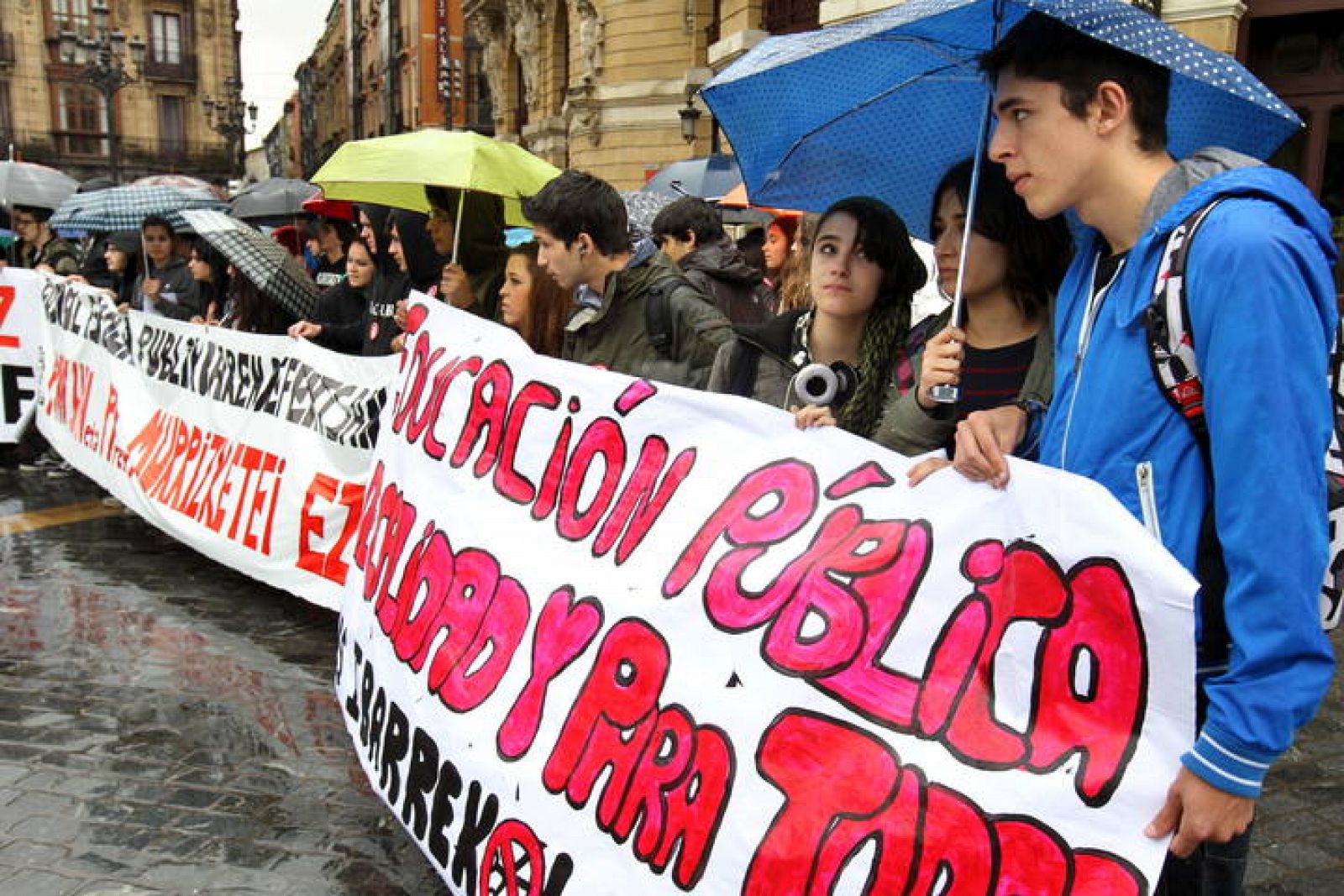 TODA LA ENSEÑANZA PÚBLICA, LLAMADA HOY A LA HUELGA GENERAL