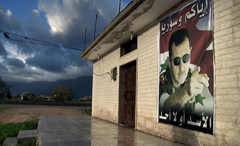 En esta localidad al noreste de Siria, donde alauíes y suníes convivían en completa armonía, ahora se lucha a muerte enfrentados por la religión y la ideología