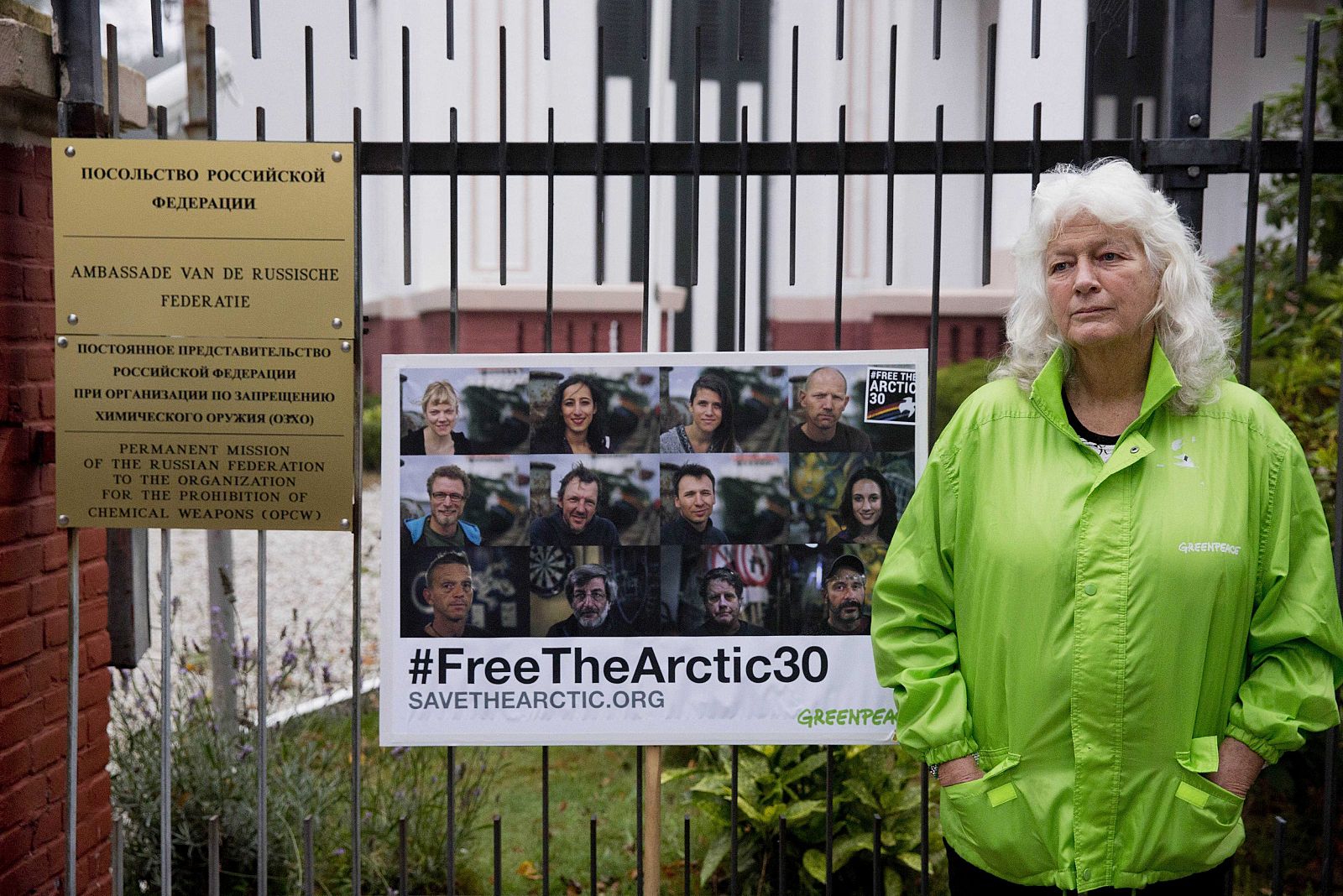 GREENPEACE PIDE LA LIBERACIÓN DE SUS ACTIVISTAS EN LA HAYA