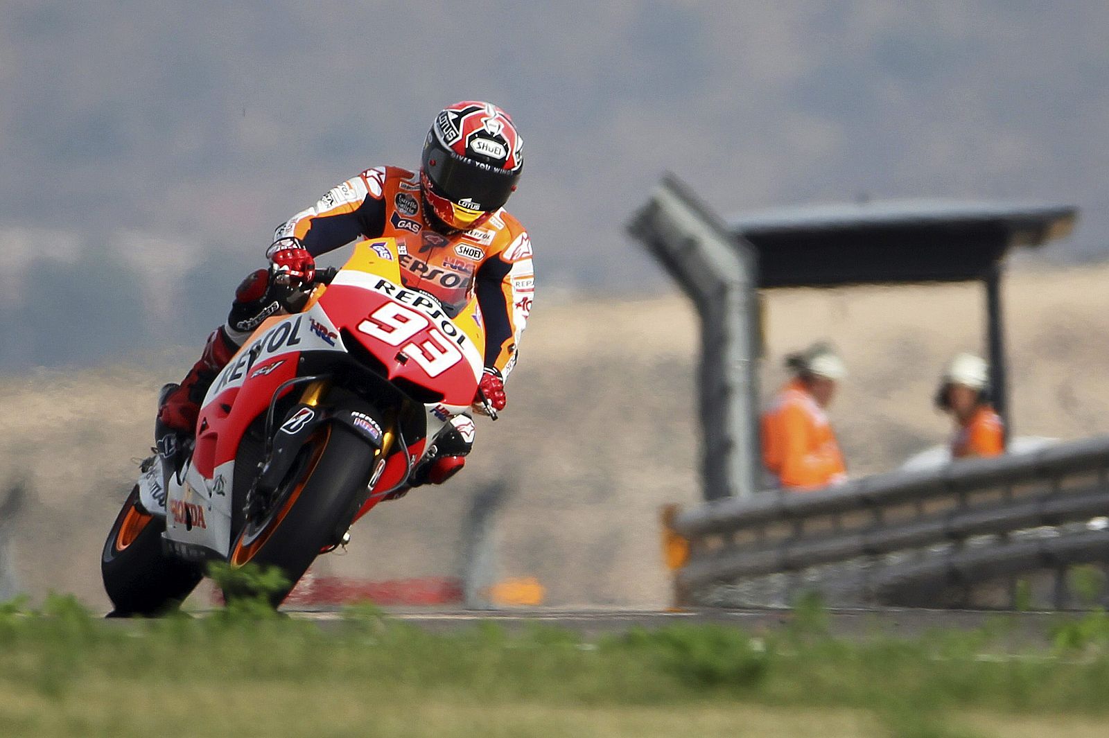 El piloto español Marc Márquez, de Repsol Honda, durante la primera sesión de entrenamientos libres