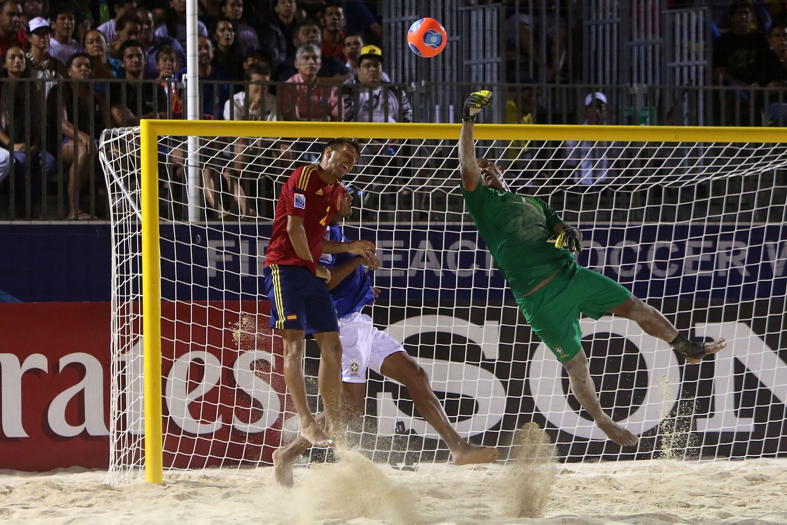 España - Brasil de fútbol playa