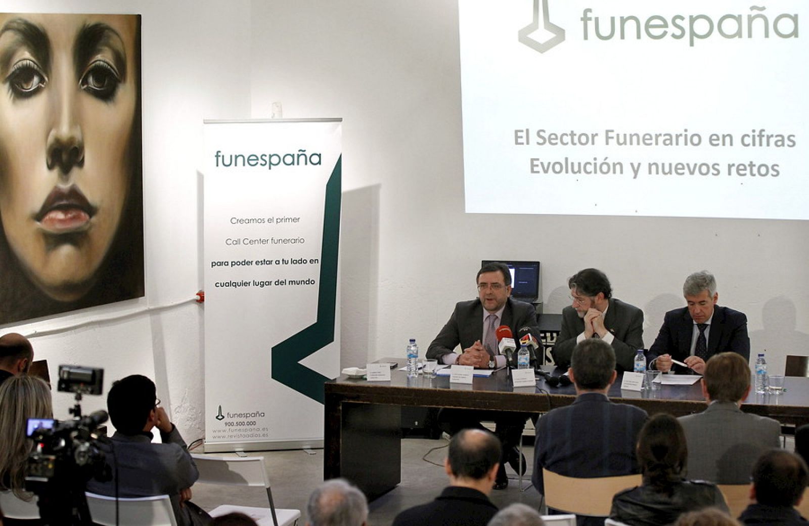 Imagen de la rueda de prensa donde se han presentado los datos económicos del sector funerario.