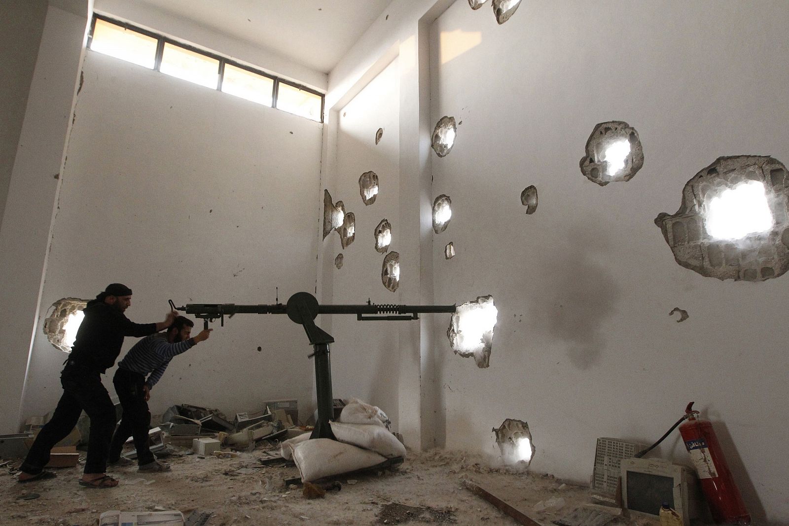 Milicianos del Ejército Libre Sirio en Raqqa, Siria
