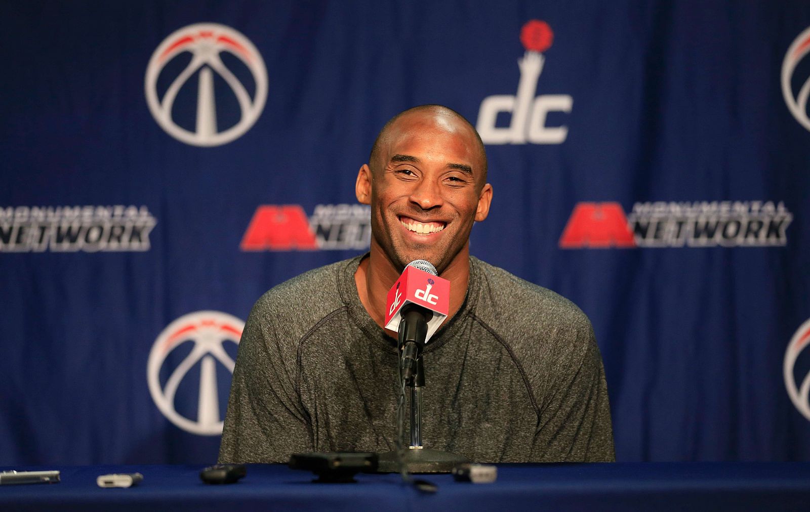 Kobe Bryant, en la rueda de prensa posterior al partido de los Lakers contra los Wizards.