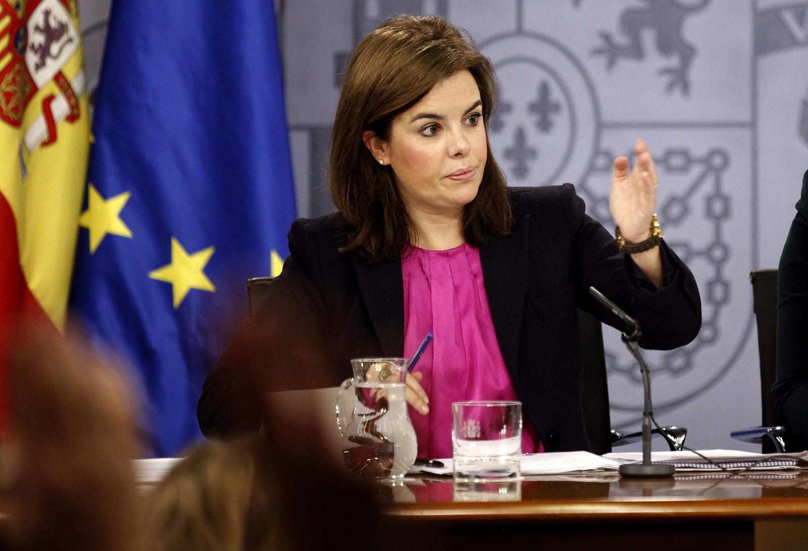 La vicepresidenta del Gobierno, Soraya Sáenz de Santamaría, durante la rueda de prensa posterior a la reunión del Consejo de Ministros.