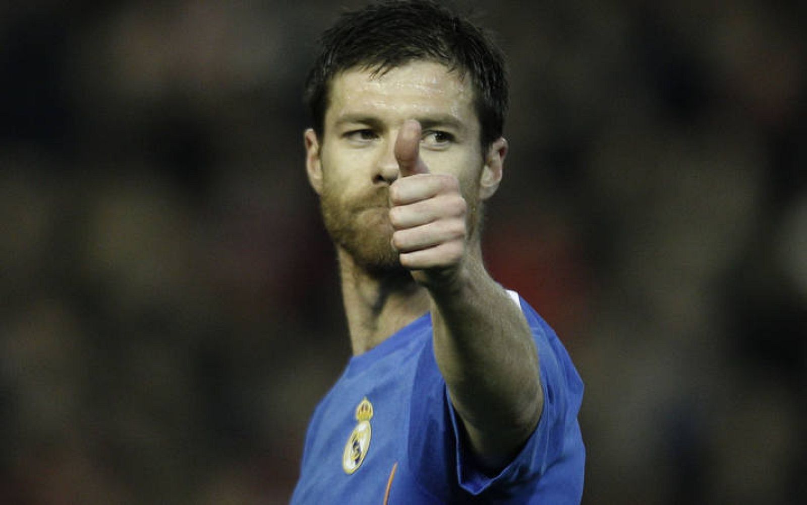 Imagen de Xabi Alonso durante el partido de Mestalla.