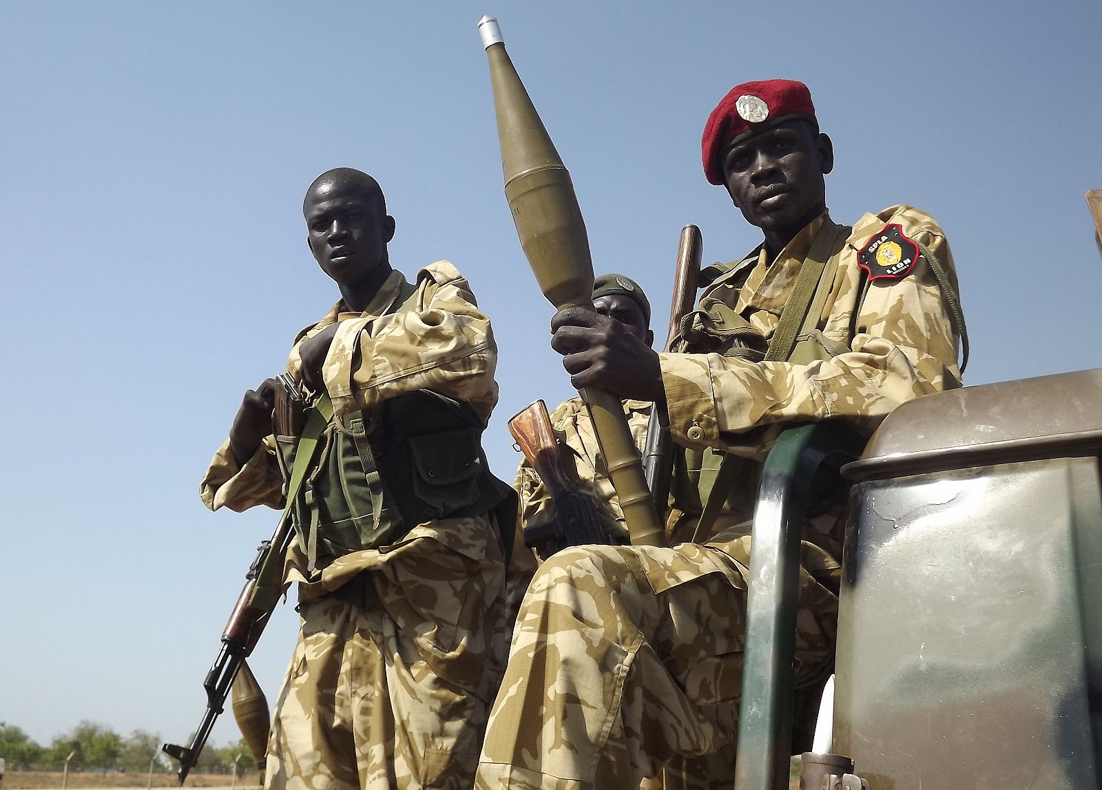 Soldados de Sudán del Sur leales al presidente Salva Kiir, en la ciudad de Bor