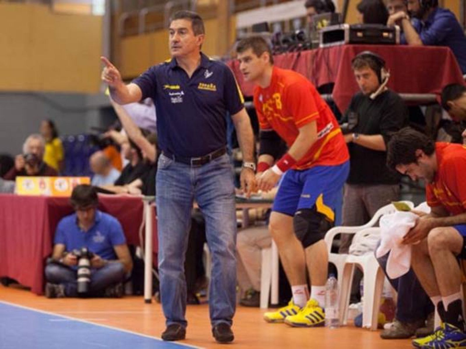 Manolo Cadenas, seleccionador nacional de balonmano 