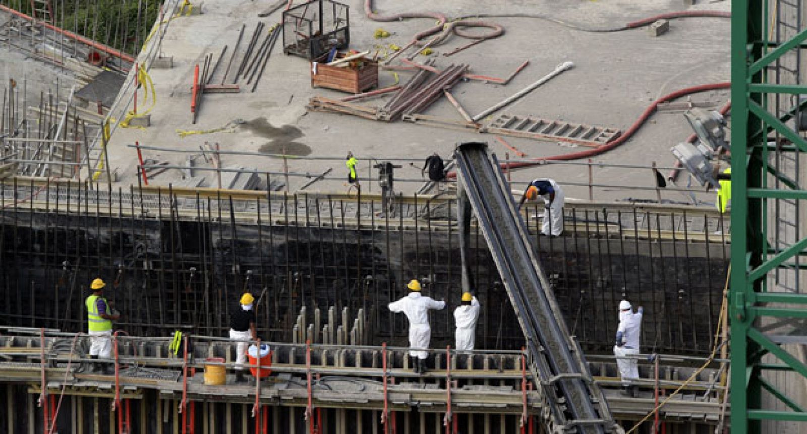 PANAMÁ INTENTA CALMAR ÁNIMOS Y DICE QUE AMPLIACIÓN DEL CANAL ESTÁ ASEGURADA