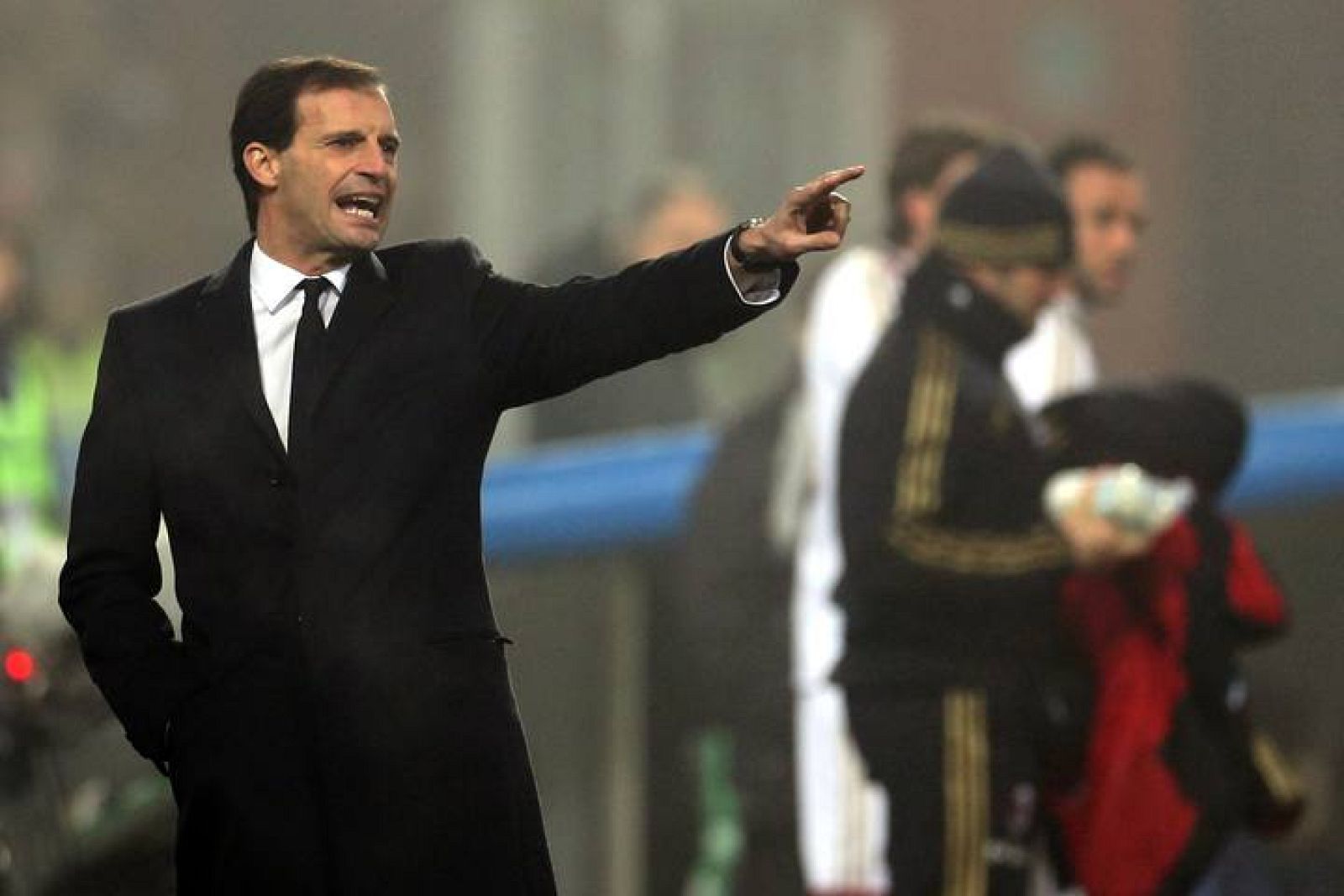 Imagen de Massimiliano Allegri en uno de sus últimos partidos con el Milan