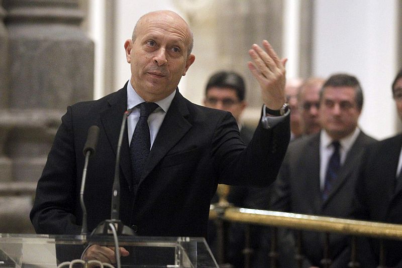 El ministro de Educación, José Ignacio Wert en la reapertura de la Catedral de La Laguna en Tenerife