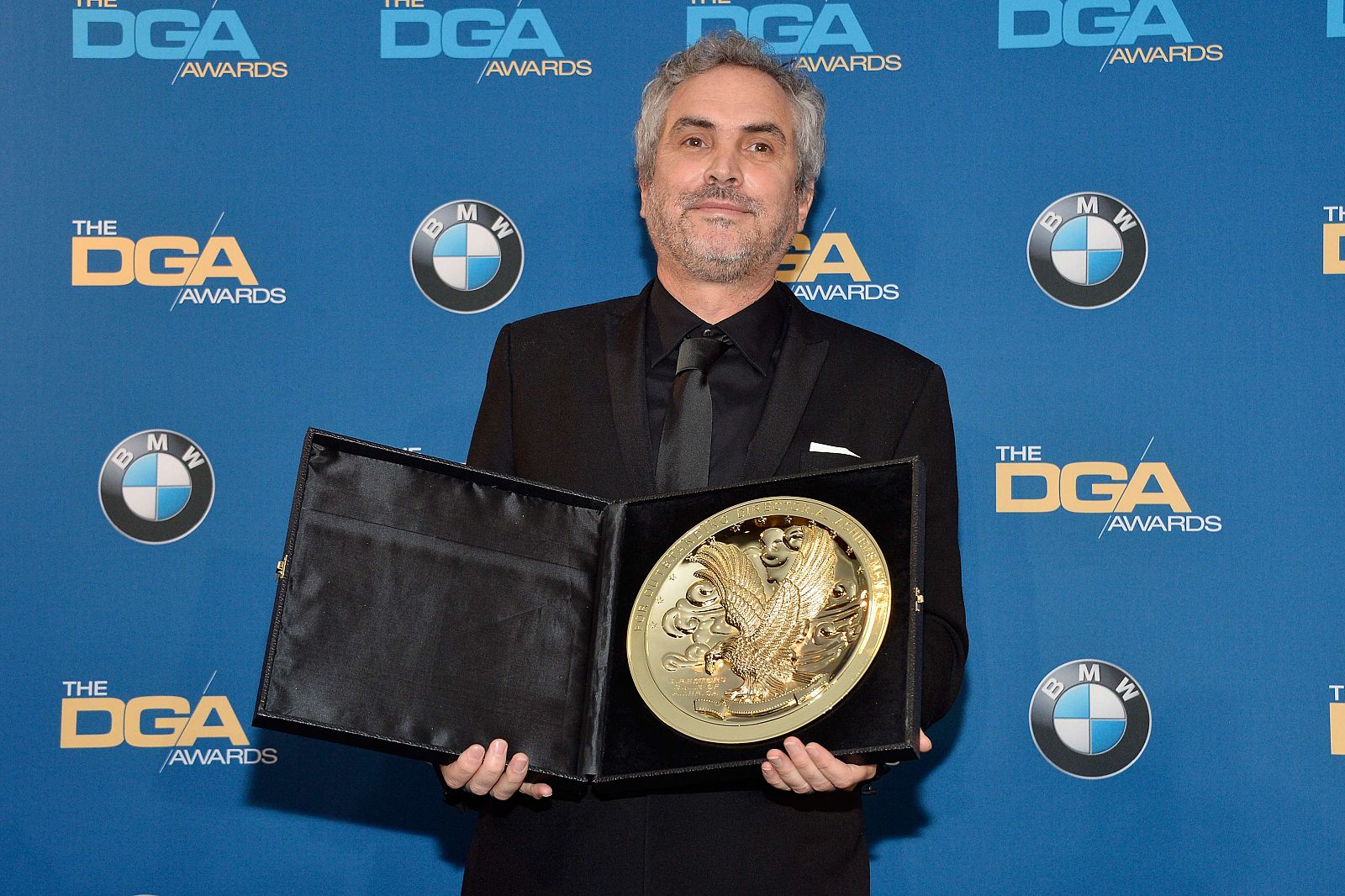 Alfonso Cuarón recoge el premio al mejor director del Sindicato de Directores (DGA)