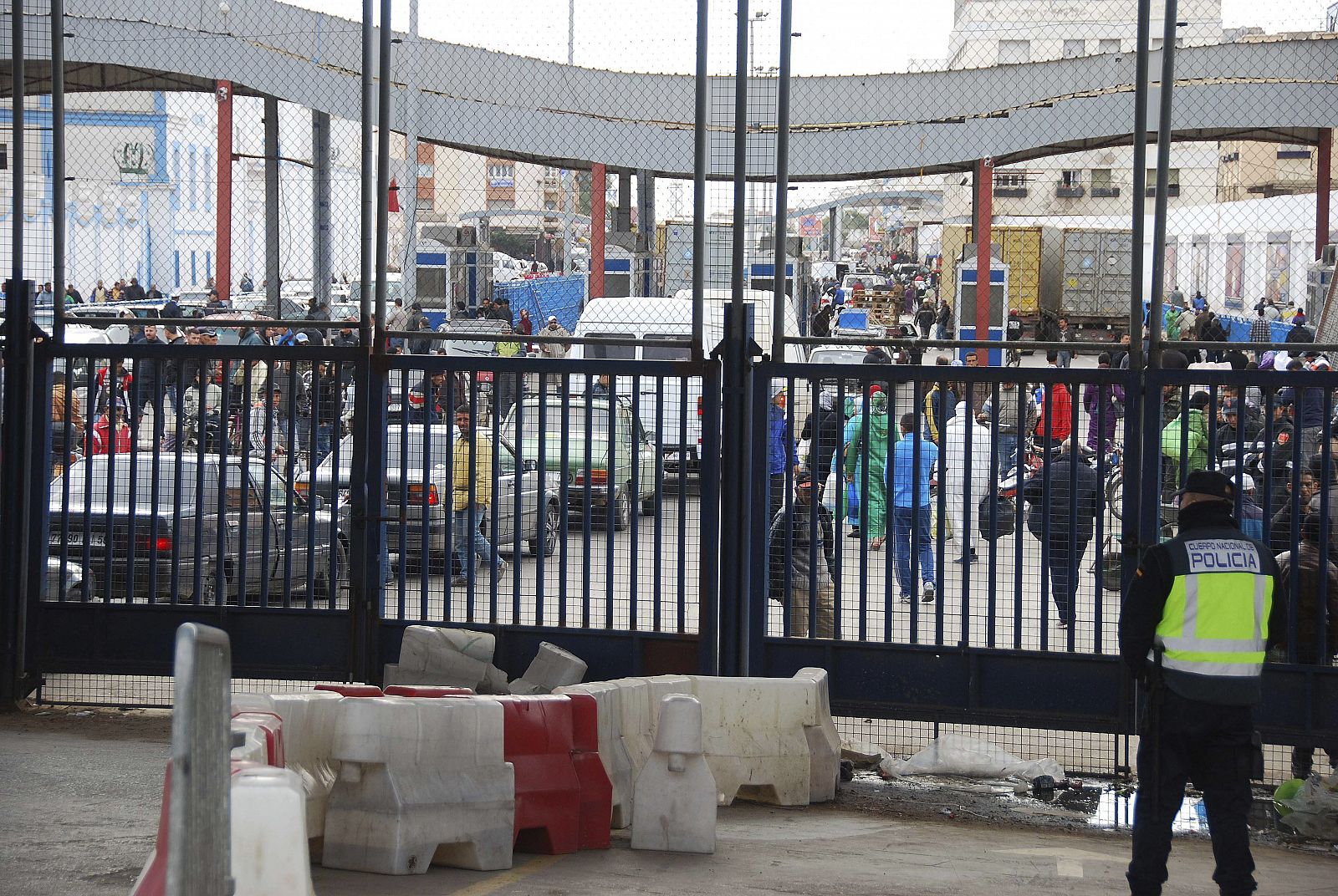 MELILLA REORDENA SU TRÁNSITO FRONTERIZO PARA MEJORAR FLUIDEZ Y SEGURIDAD