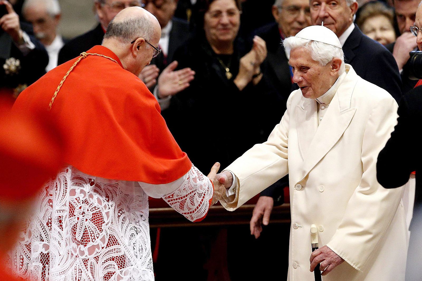 Benedicto Xvi Califica De Absurdas Las Especulaciones Rtvees 