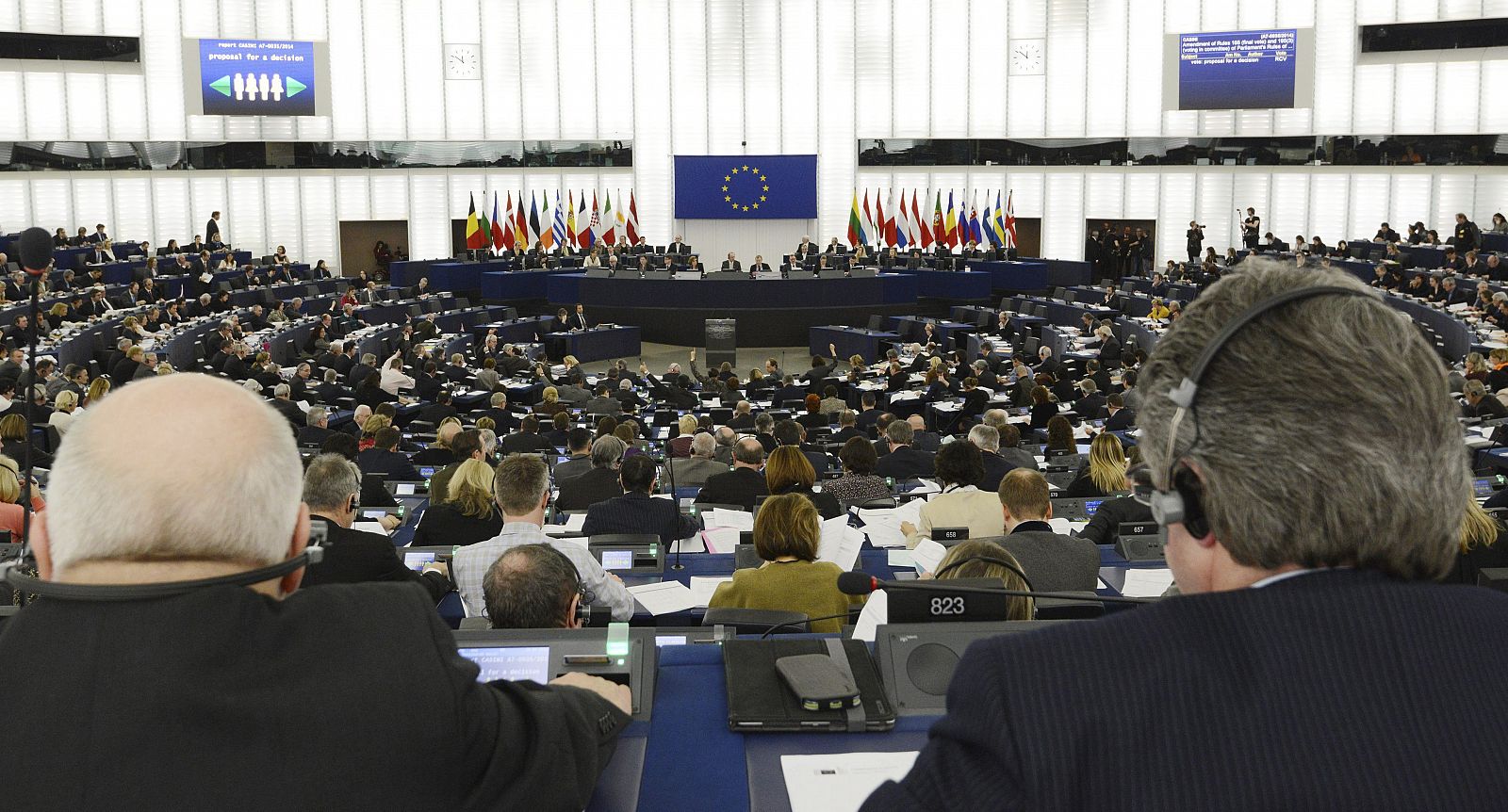 Diputados europeos asisten a una sesión plenaria del Parlamento Europeo en Estrasburgo (Francia)