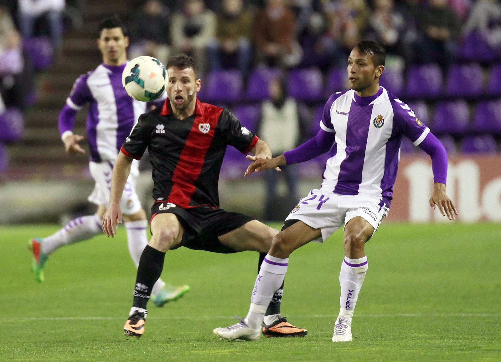 El Valladolid consigue un empate insuficiente ante el Rayo, rival directo