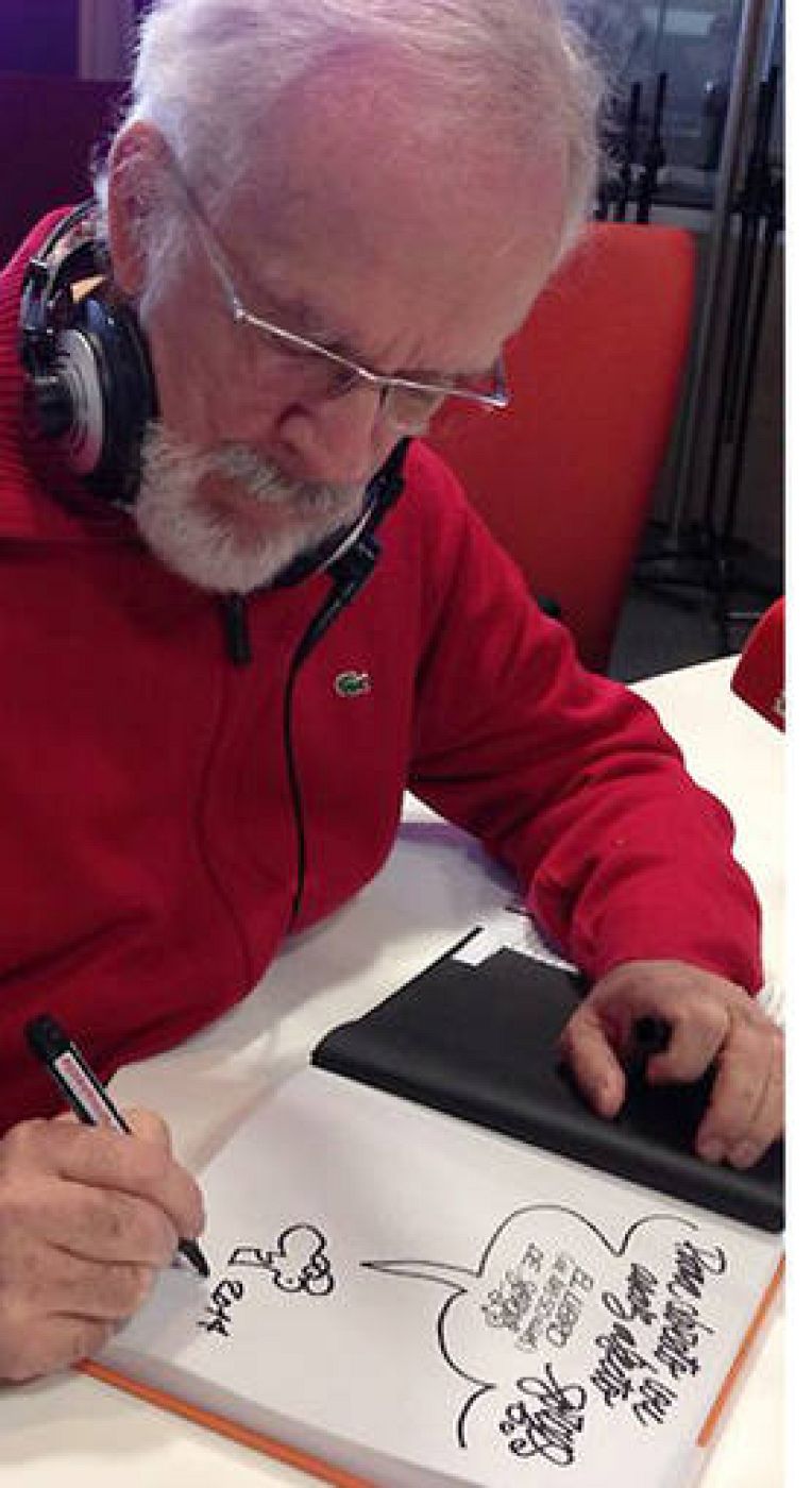 Forges dedica 'El libro de los 50 años de Forges' a Alfredo Menéndez 