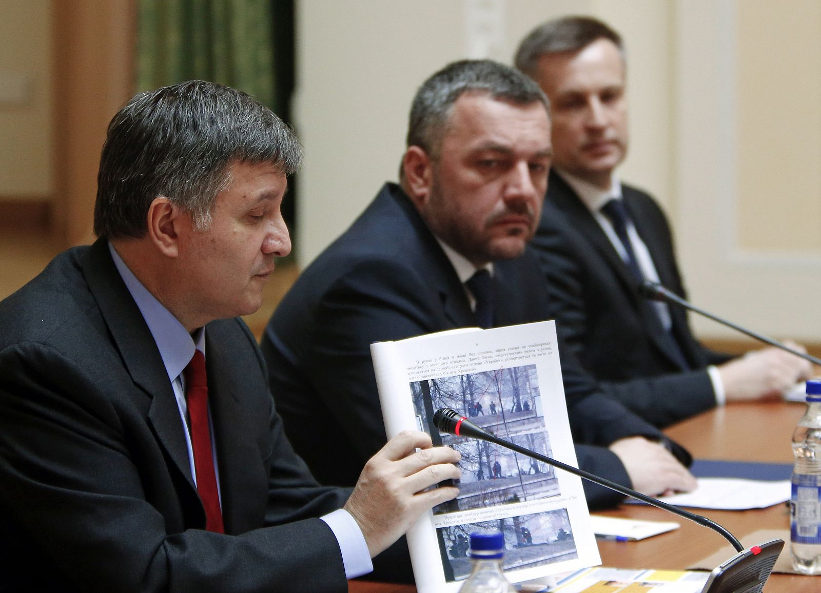 El ministro de Interior ucraniano, Arsen Avakov, durante la rueda de prensa en la que explica las actuaciones contra los antidisturbios
